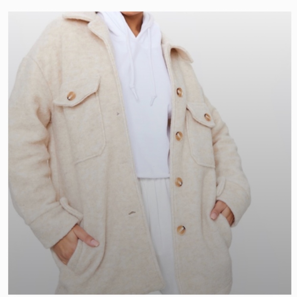 ✨NWT Pretty Little Thing Oatmeal Shacket One Sz✨ - Picture 5 of 5